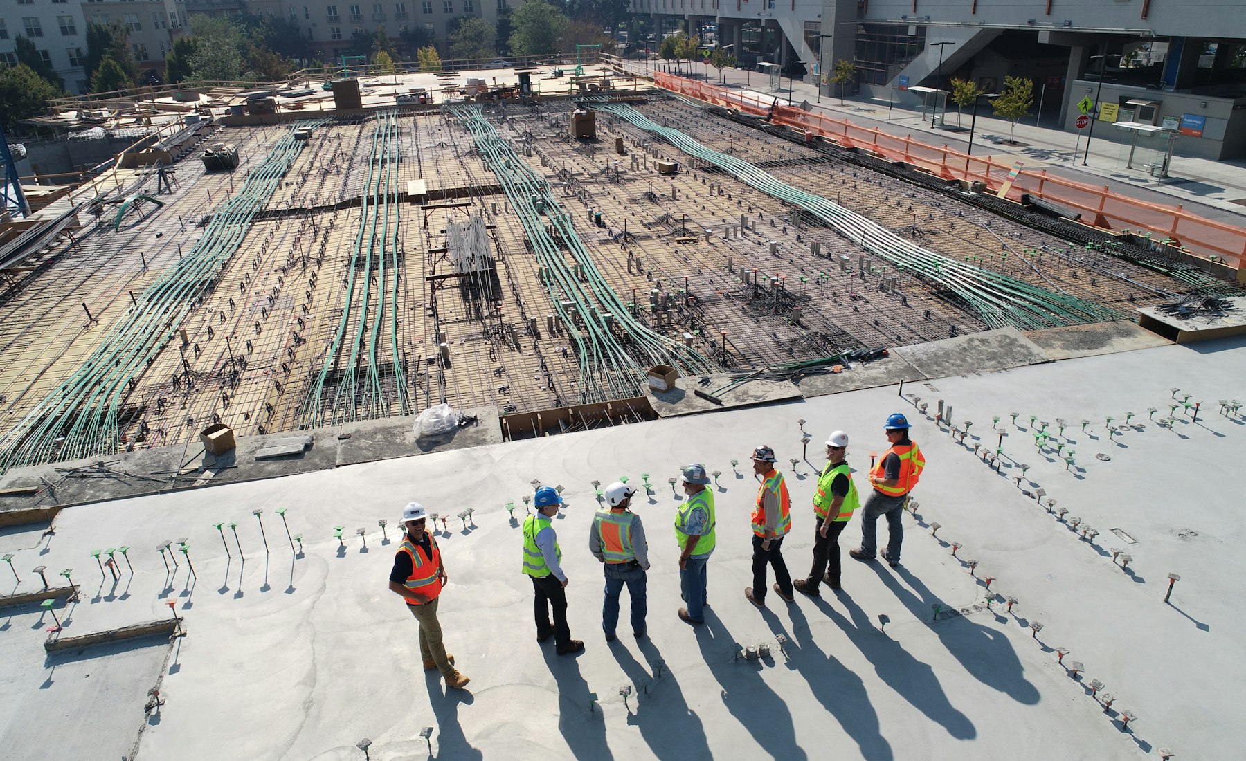 Construction frame, structure rising
